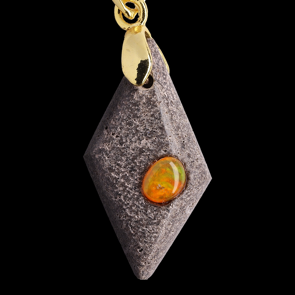 Pendentif Larmes de Volcans, bijouterie française, 100% fait main en Auvergne, en Pierre de Volvic